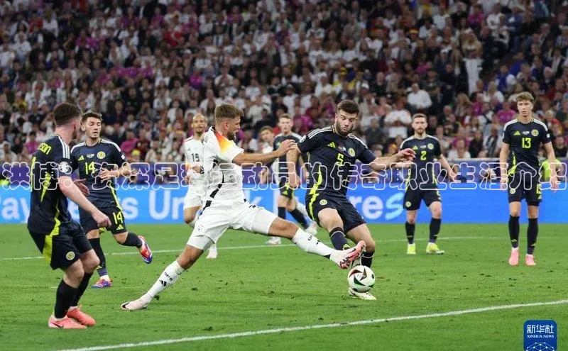 贝博官网官方娱乐度小满支付洪博：资深足球运动员的传奇职业生涯介绍